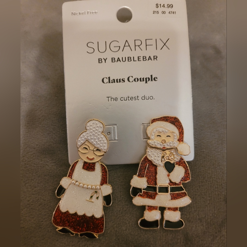 New with Tags Claus Couple Dangle Santa Mr. Mrs. Claus Earrings Christmas NWT